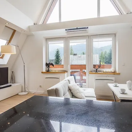 Krzeptowskiego 2 Lägenhet